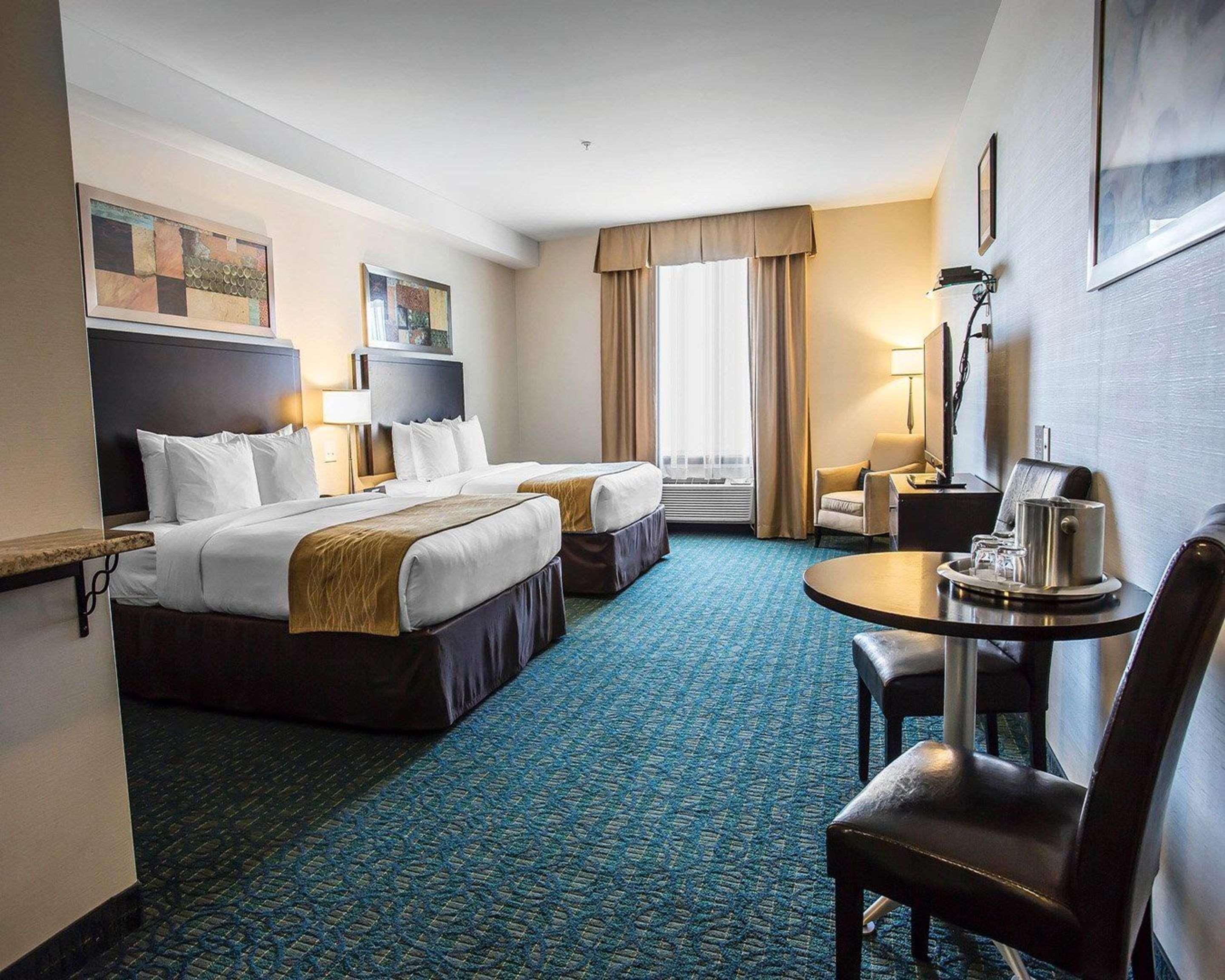 Comfort Hotel Bayer'S Lake Timberlea Exterior foto