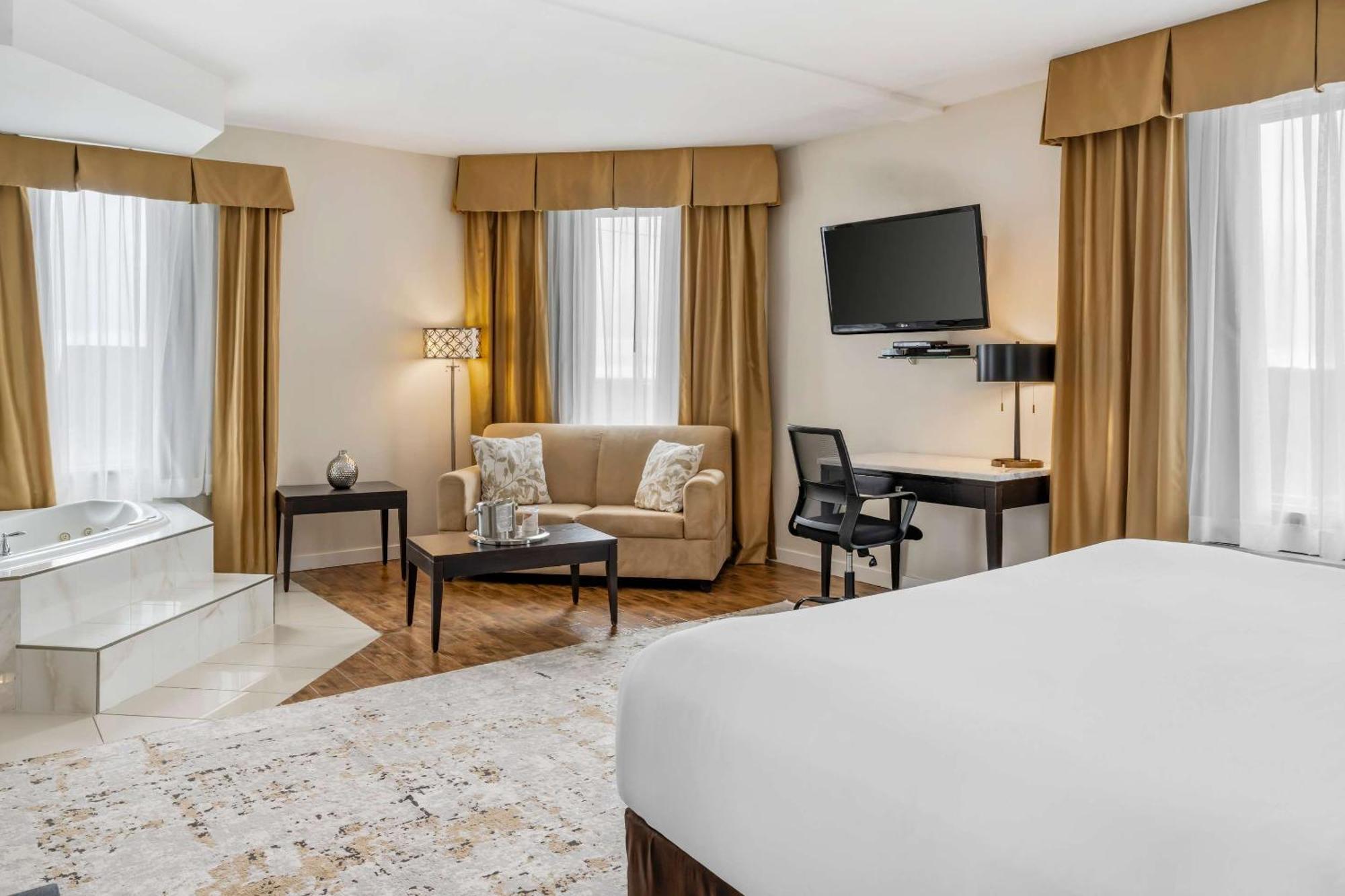 Comfort Hotel Bayer'S Lake Timberlea Exterior foto