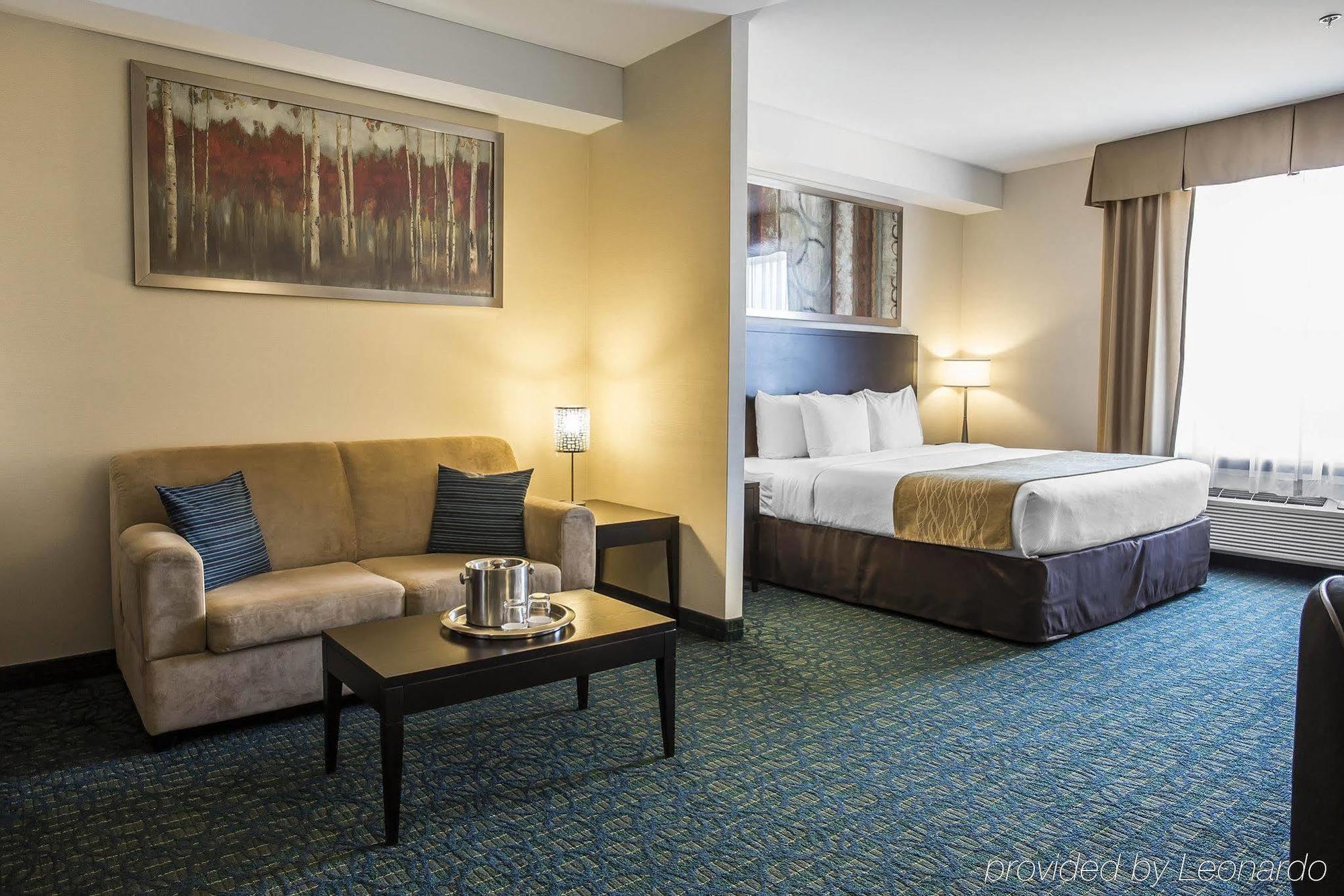 Comfort Hotel Bayer'S Lake Timberlea Exterior foto